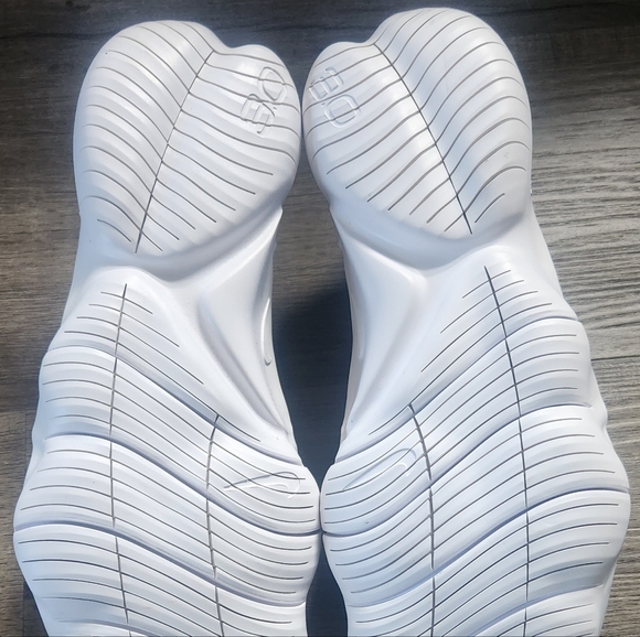 *NEW* Nike Free RN 3.0 Flyknit Sz 10 Slip On Running Walking RARE HTF Shoe Black - Picture 11 of 12